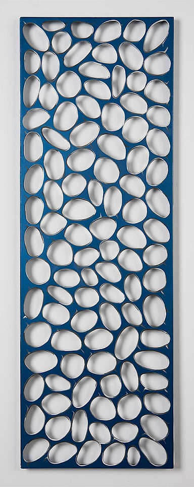Carolina Sardi, Blue Nest
Painted Steel, 72 x 24 x 2 in.