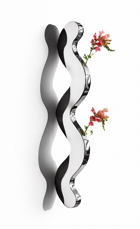 Jenna Krypell, Wiggle Vase - Limited edition
stainless steel, 37 x 2 x 7 in.